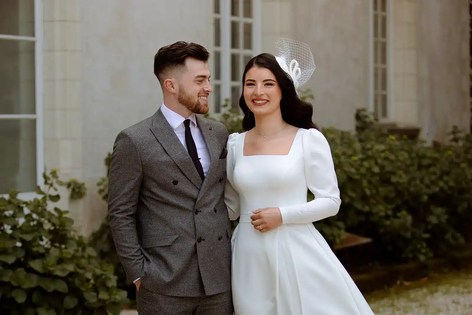 Couple lors d’un mariage de luxe organisé par wedding planner